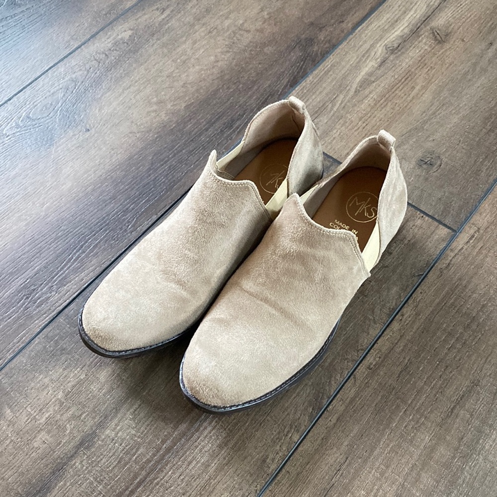 Women’s booties size 39 (US 8)